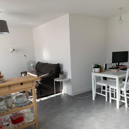 Bright, Chilled Ensuite Db Room In A Shared Flat! London Eksteriør billede