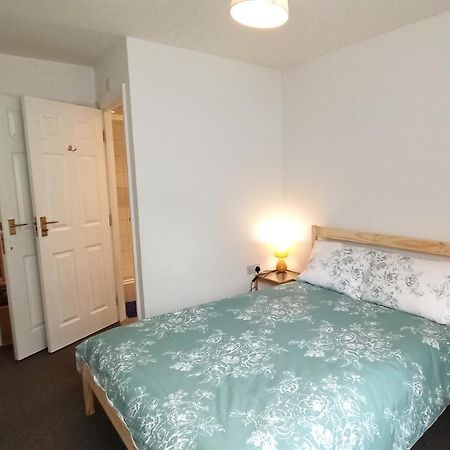 Bright, Chilled Ensuite Db Room In A Shared Flat! London Eksteriør billede