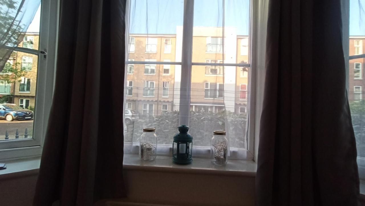 Bright, Chilled Ensuite Db Room In A Shared Flat! London Eksteriør billede